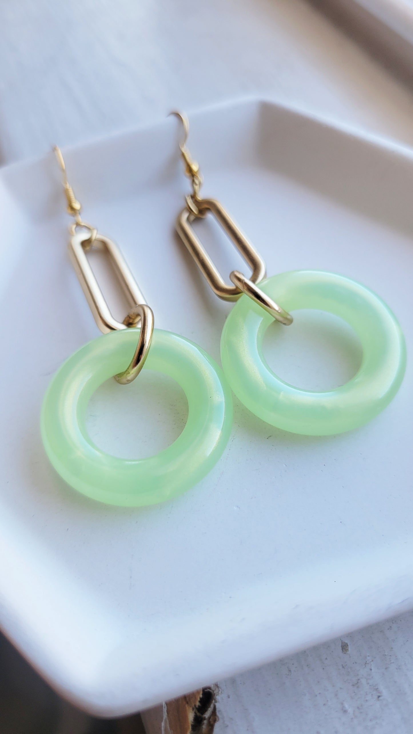 KEYLIME LUCITE CIRCLES