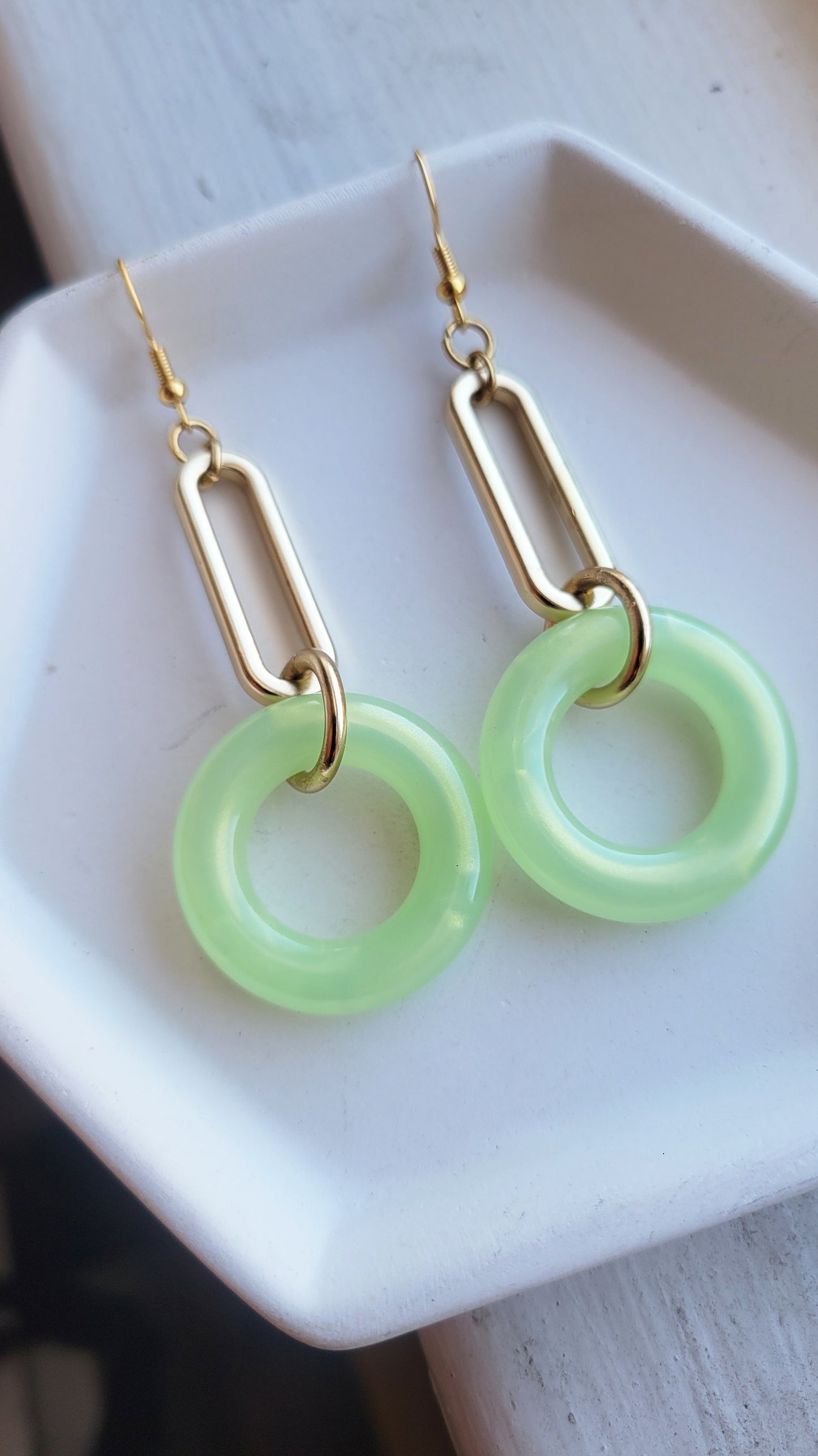 KEYLIME LUCITE CIRCLES