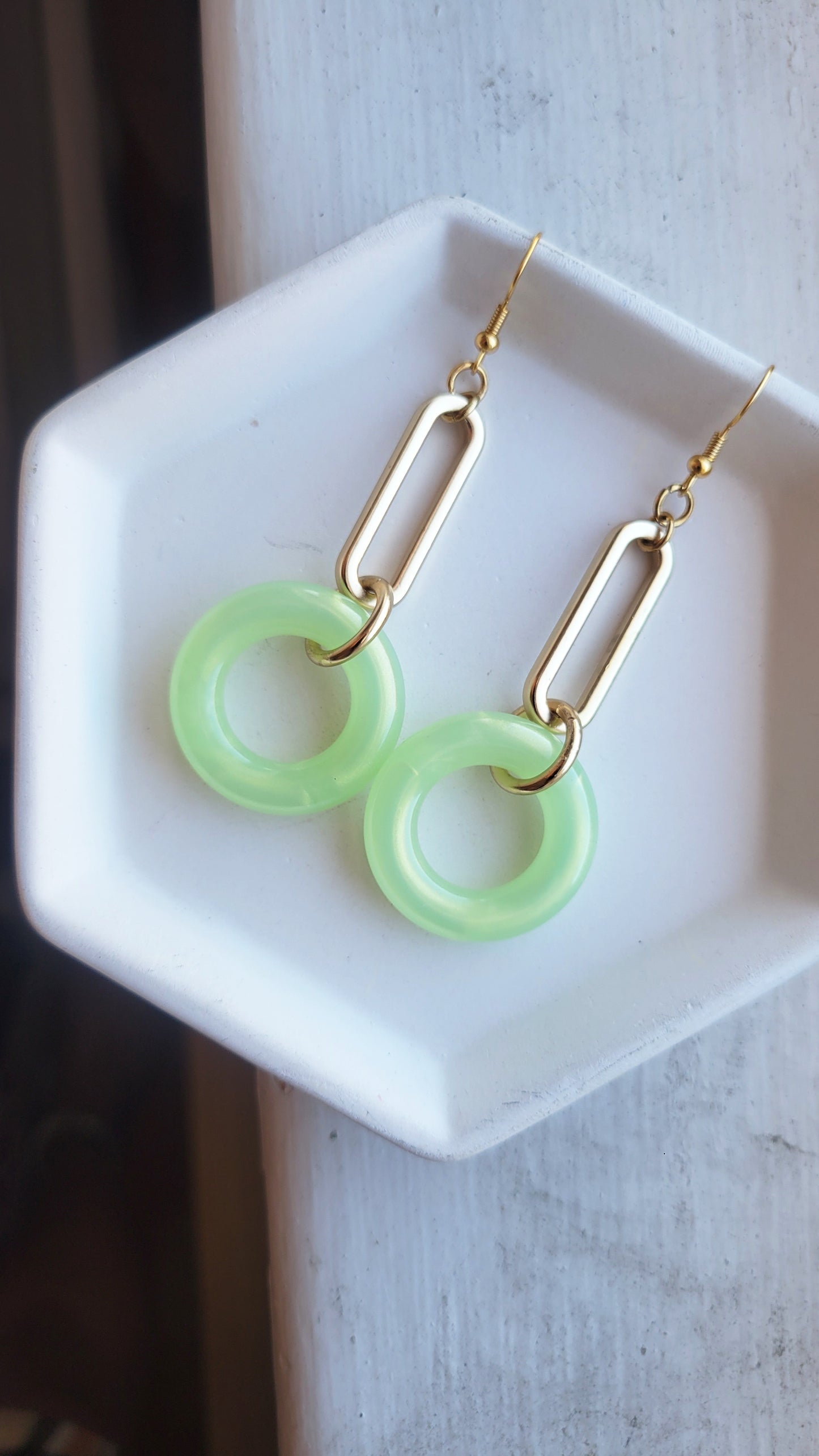 KEYLIME LUCITE CIRCLES