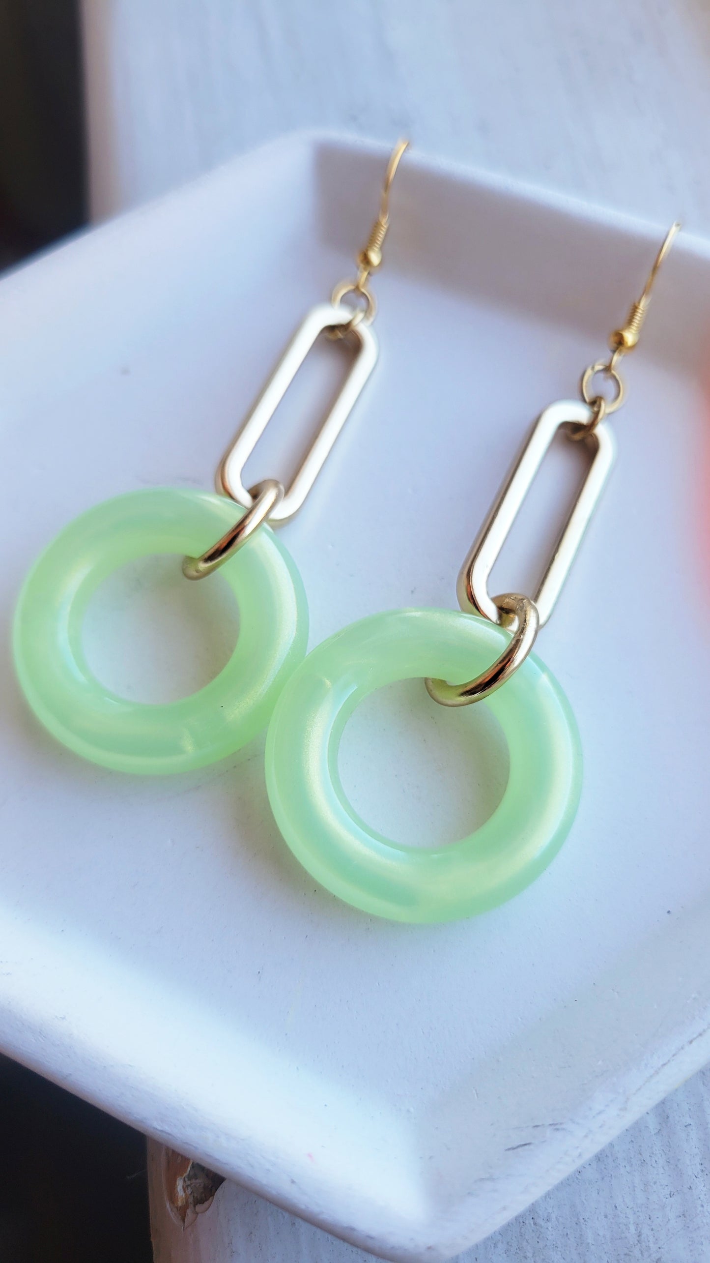 KEYLIME LUCITE CIRCLES